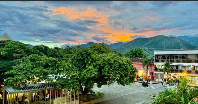 Coclí Hotel Roldanillo