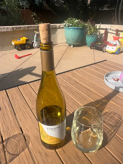 Taboche Winery Sales and Tasting Room