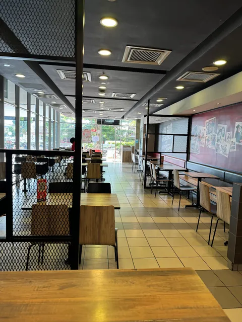 KFC Taman Cempaka (Axis Atrium)
