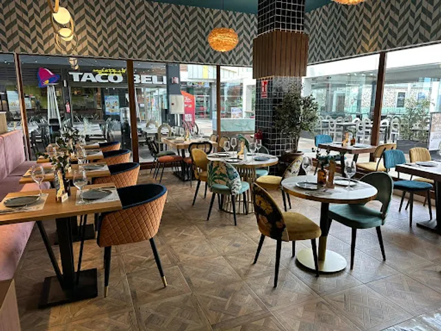 La Mafia se sienta a la mesa