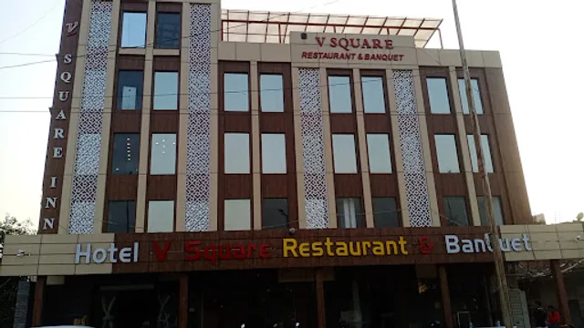V square restaurant