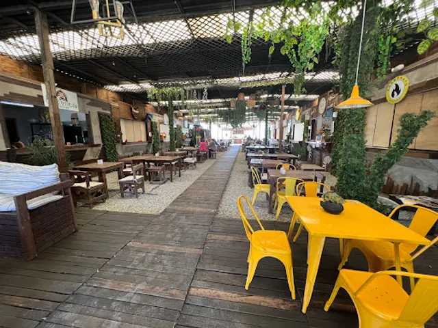 Rústico Gastro Park