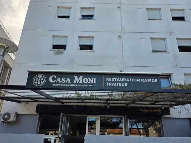 CASA MONI
