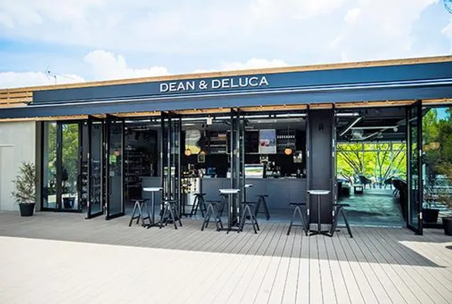 DEAN & DELUCA Bakery & Cafe Meijō Park Shop