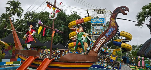 Phantazy Spring Resort