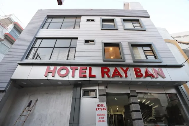 OYO 39595 Hotel Ray Ban