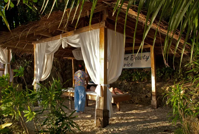 Easy Diving and Beach Resort