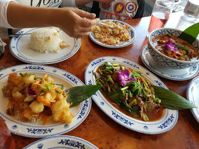 Tuy's Thai Restaurant