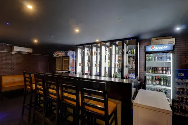 New Chinmayees Resto Bar