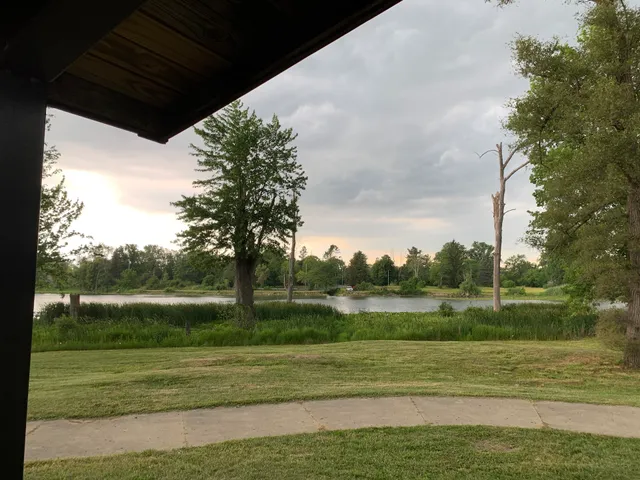 Moon Lawrence E Funeral Home