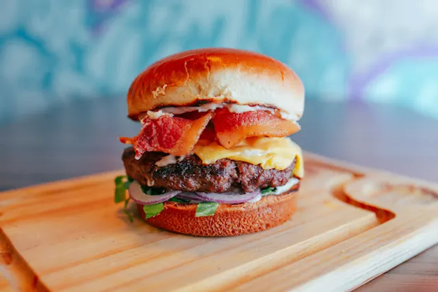 Dom João Hamburgueria em Jardim Aclimação