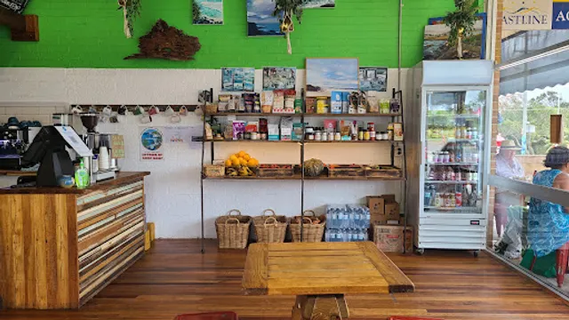 Green Room Cafe & Fruit