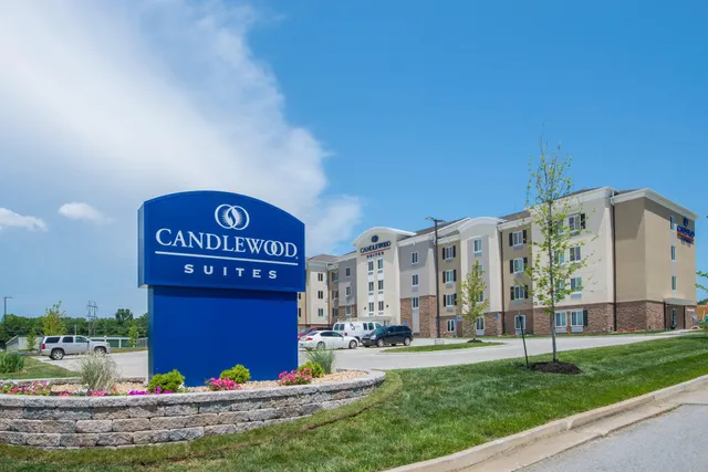Candlewood Suites Columbia Hwy 63 & I-70 by IHG