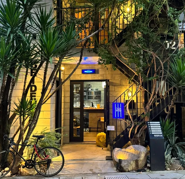 Craftbeers and Cocktails BAR STANDard SHOP