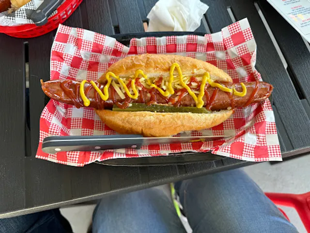 Highway One Icecreamery and Diner