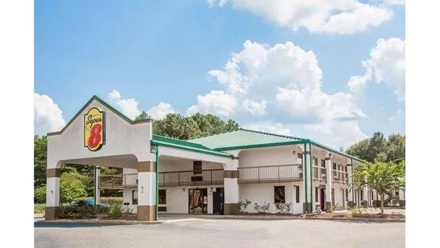 Super 8 by Wyndham Dothan
