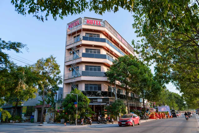 THÀNH PHỐ MỚI HOTEl