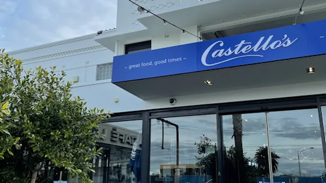 Castello's Longbeach Hotel