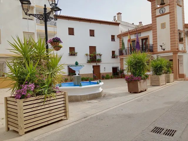 Casa en la Plaza, Hinojares - Vivienda Rural