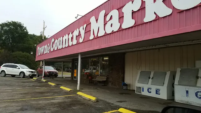Town & Country Market