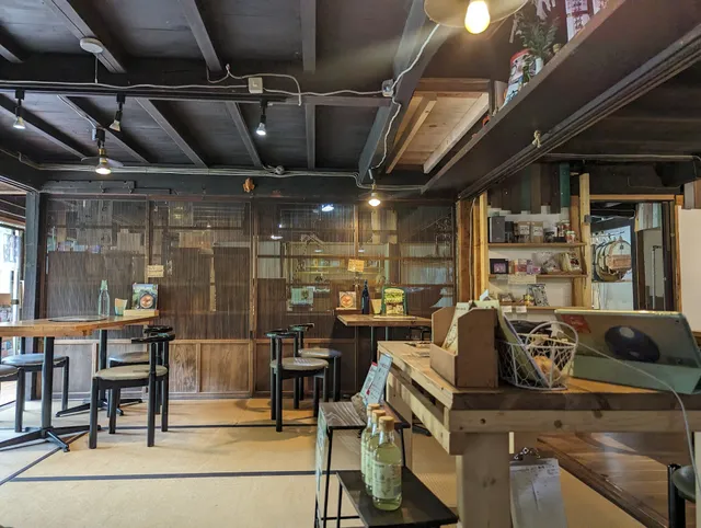 なないろごはん(自然食シェアカフェ)