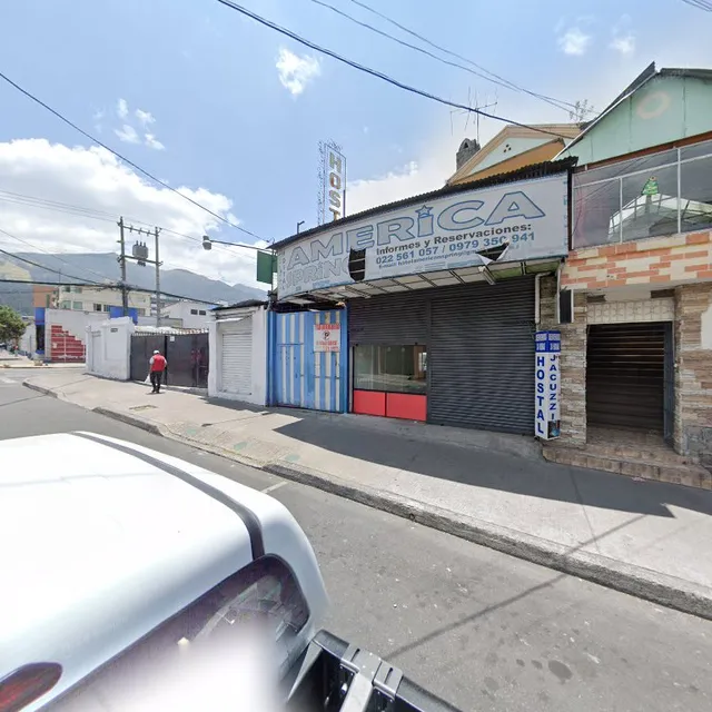 Hostal American Spring