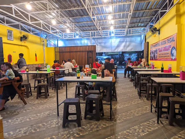 Sate Kambing Muda Haji Johan Exit Tol Tegal, Adiwerna, Slawi