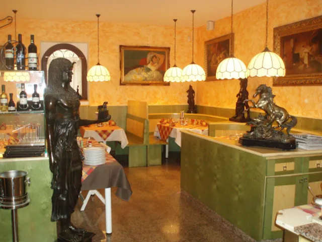 La Faraone Pizzaria Ristaurante