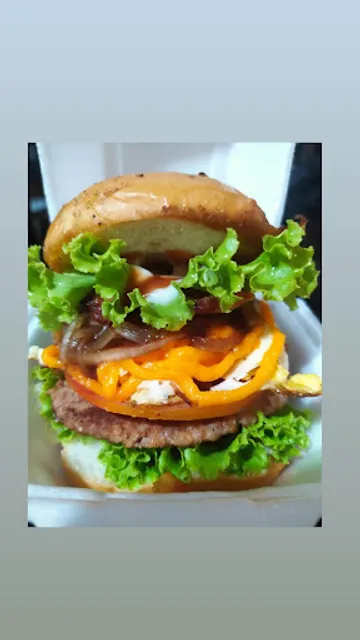 Lá nas Meninas`` peça seu lanche diferenciado`´