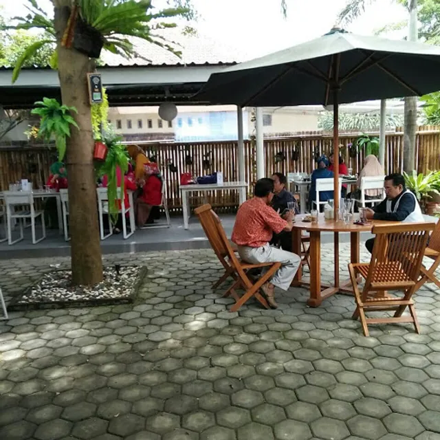 Beranda Cafe