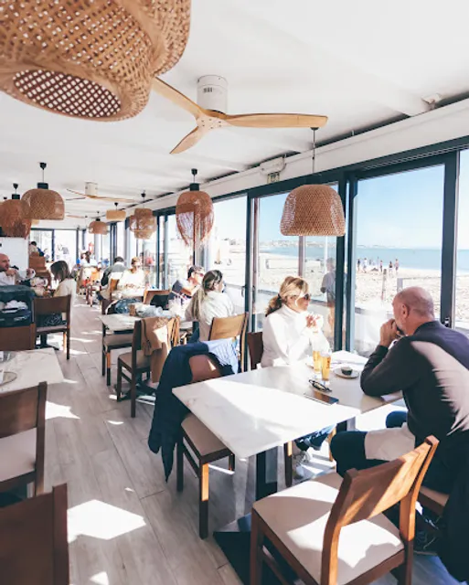 Emma Beach Club & Restaurant