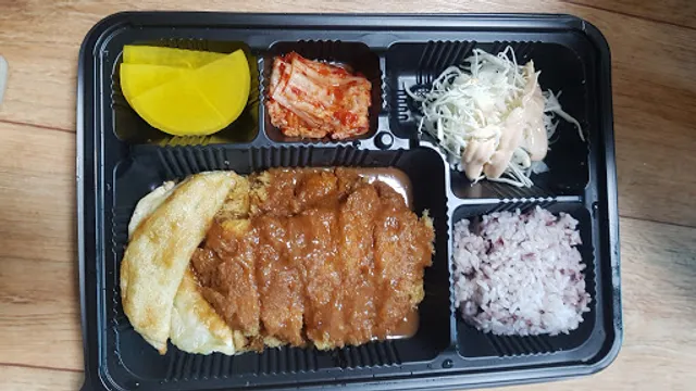 김밥이랑만두랑