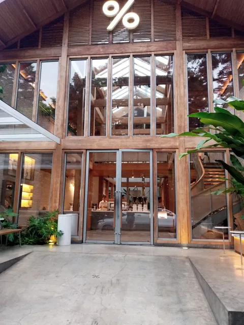 % Arabica Jakarta Roastery