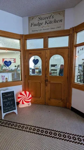 Sweets Fudge Kitchen