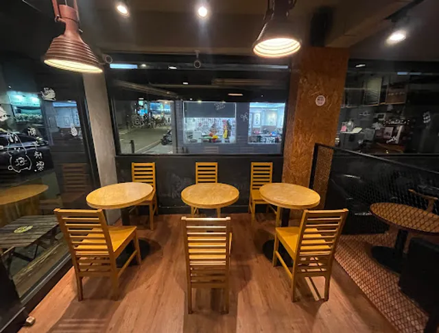 Louisa Coffee (Yong'an Market)