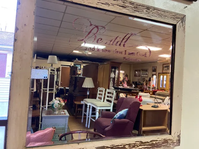 Delano's Country Store & Trading Post