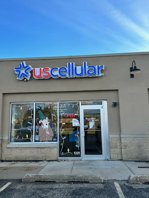 Authorized Retailer UScellular & T-Mobile
