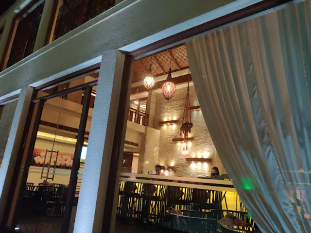 Mist The Poolside Kitchen