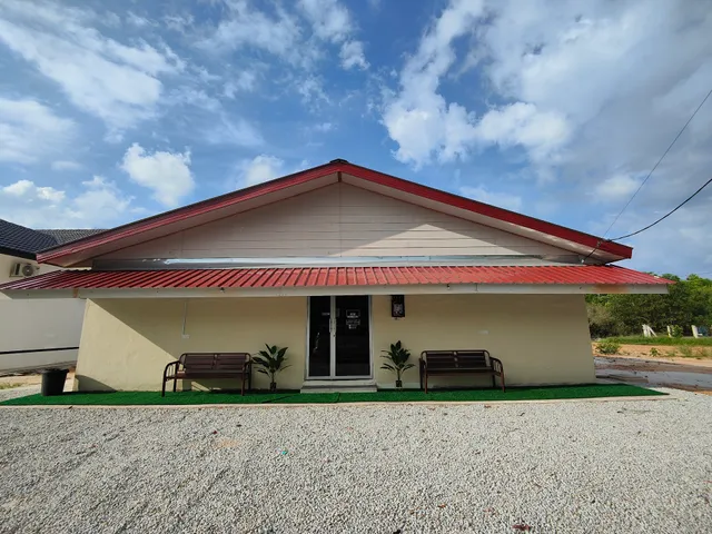 Reds Roomstay Homestay Pantai Penarik Setiu