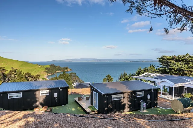 Woodside Bay Chalets - Waiheke