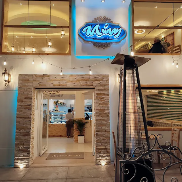 Munay Pastelería - Café