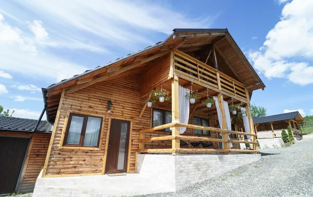 Pensiunea “Hai la Maramu’ “