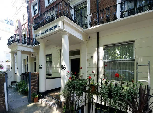 Fairways Hotel Paddington