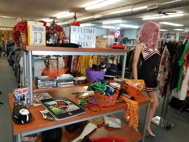 Tahlequah Habitat ReStore Rack