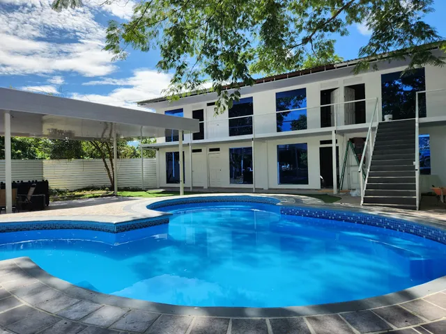 Wally World Inn by Villamar Park