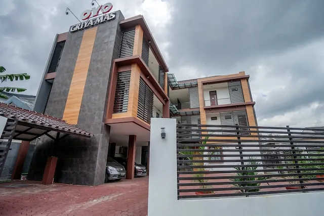 OYO 932 Griya Mas Residence Syariah