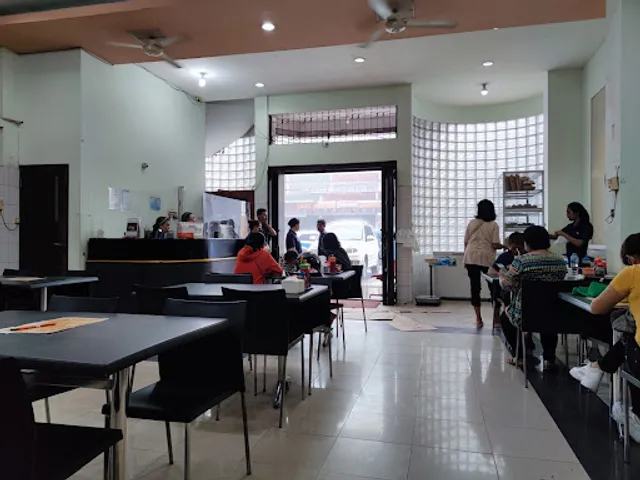 Mutiara Restaurant - Meatball & Noodle