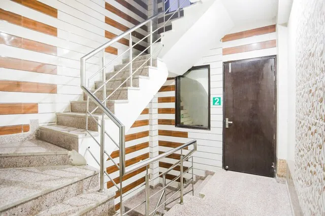 HOTEL O DEVI PALACE INN