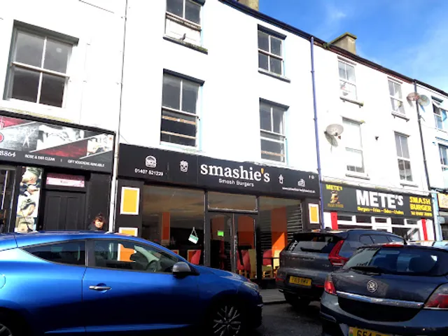 Smashie’s Holyhead