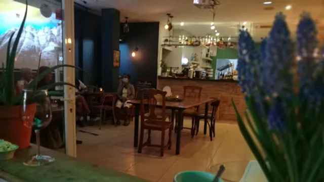 La Luna en Playa San Juan